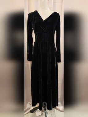 🖤Escalier Black Velvet V-Neck Long Sleeve Maxi Dress 🖤